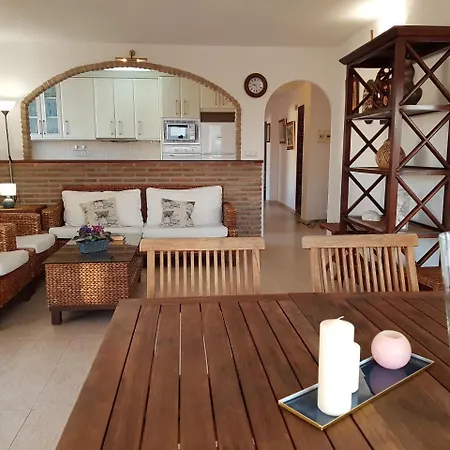 Beachfront Penthouse Apartment Fuengirola